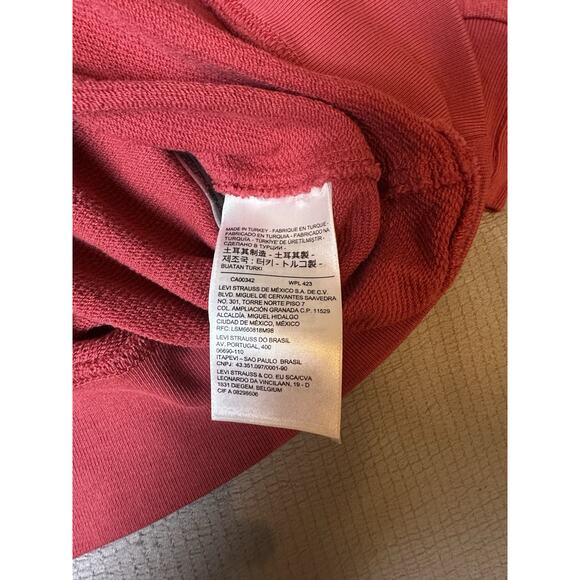 Levi’s Men Medium Red & White Logo Sweatshirt Crewneck Pullover Retro Style - Picture 6 of 9